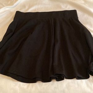 H&M black mini skirt